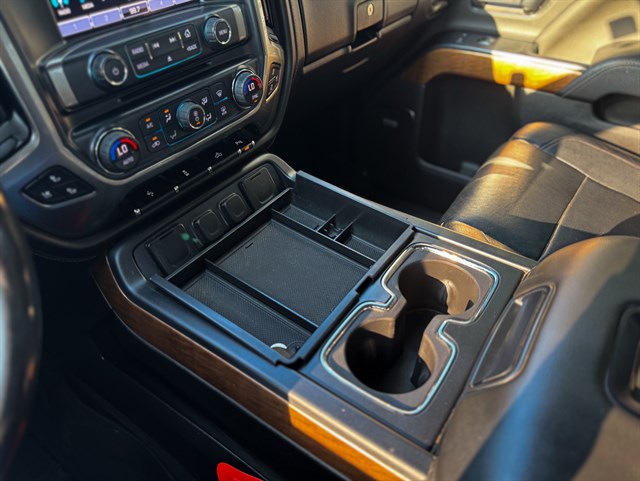 Chevrolet Silverado photo 8