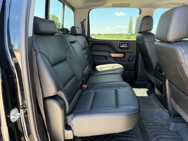 Chevrolet Silverado photo 18