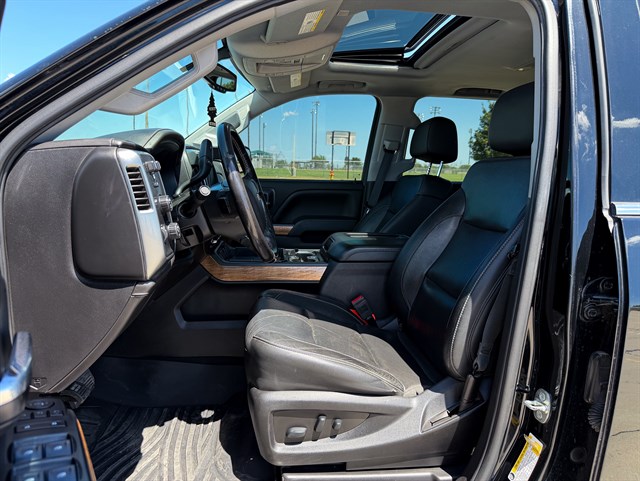 Chevrolet Silverado photo 15