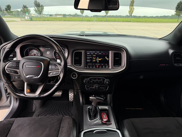 Dodge Charger photo 18
