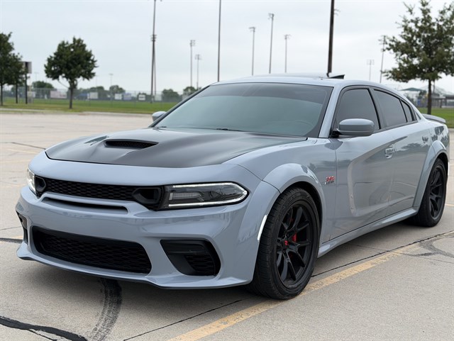 Dodge Charger photo 4