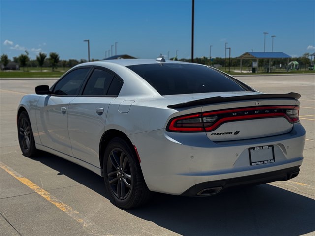 Dodge Charger photo 15