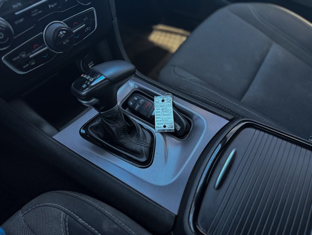 Dodge Charger photo 9