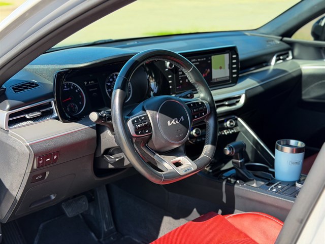 Kia K5 photo 4