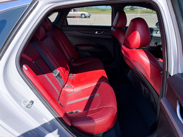 Kia K5 photo 19