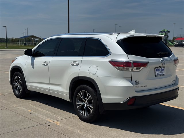 Toyota Highlander photo 17