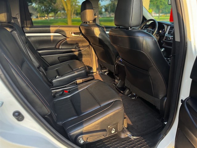 Toyota Highlander photo 21