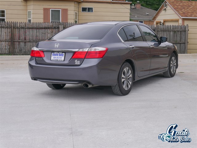 Honda Accord photo 13