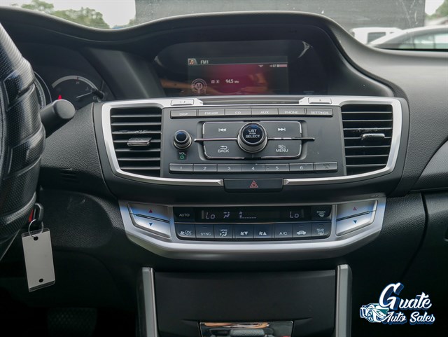 Honda Accord photo 8