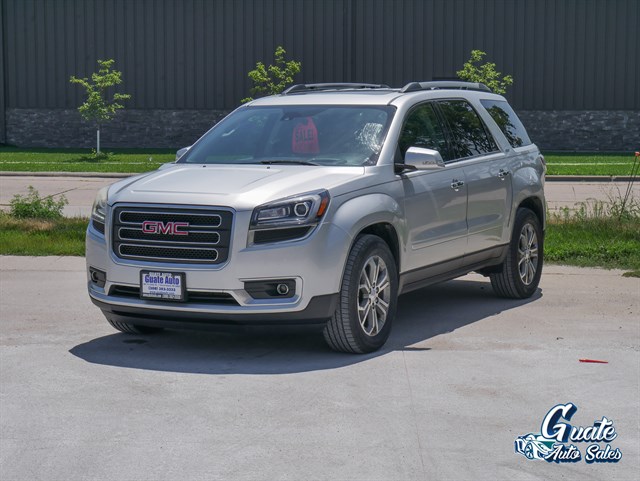 GMC Acadia photo 3
