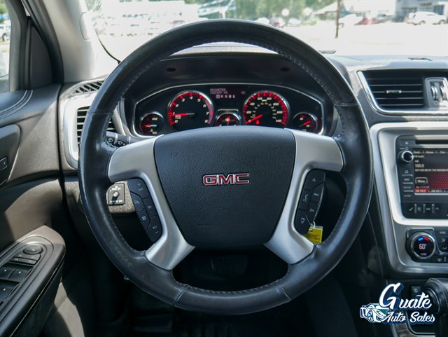 GMC Acadia photo 8