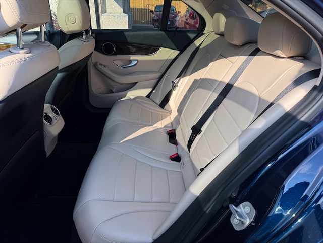Mercedes-Benz C-Class photo 10