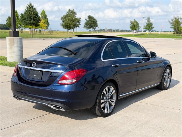Mercedes-Benz C-Class photo 14
