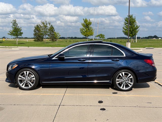 Mercedes-Benz C-Class photo 11