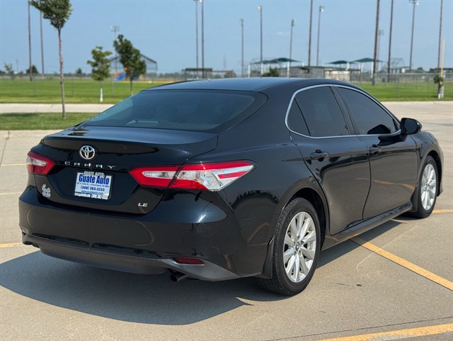 Toyota Camry photo 19