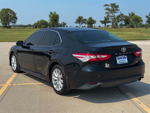 Toyota Camry photo 17