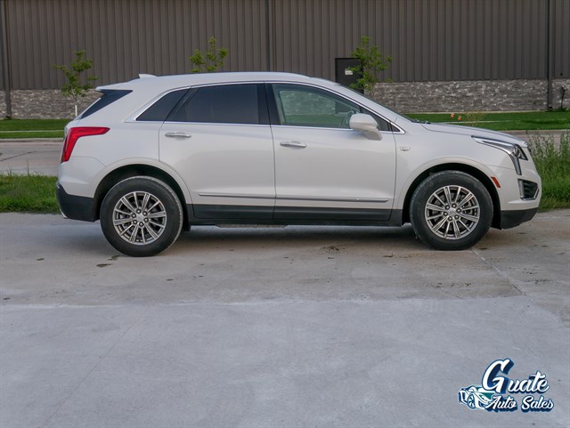 Cadillac XT5 photo 16