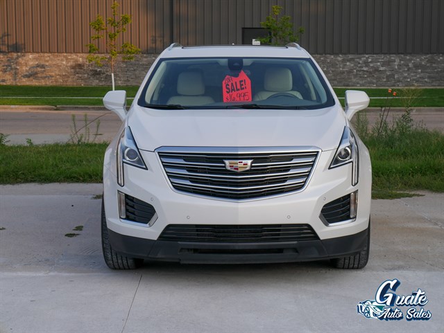 Cadillac XT5 photo 2