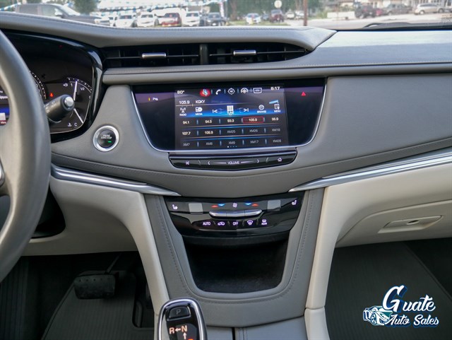 Cadillac XT5 photo 9