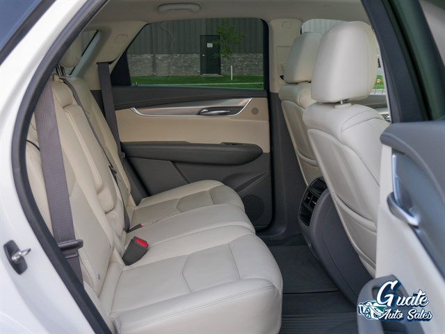 Cadillac XT5 photo 17
