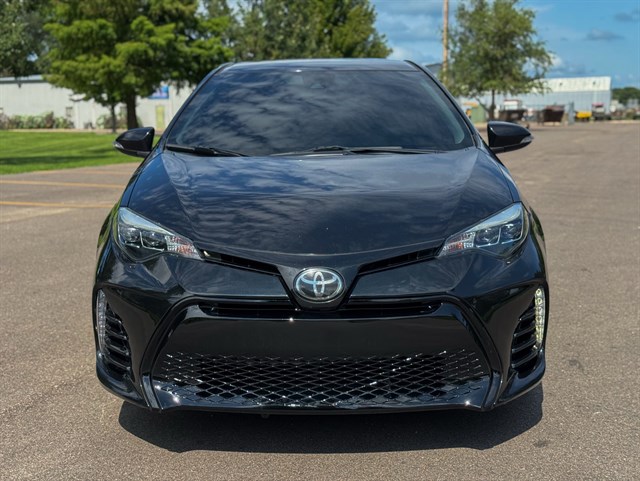 Toyota Corolla photo 2