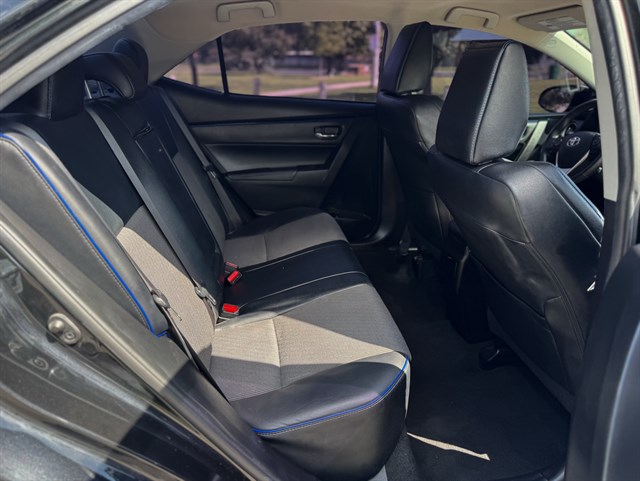 Toyota Corolla photo 18