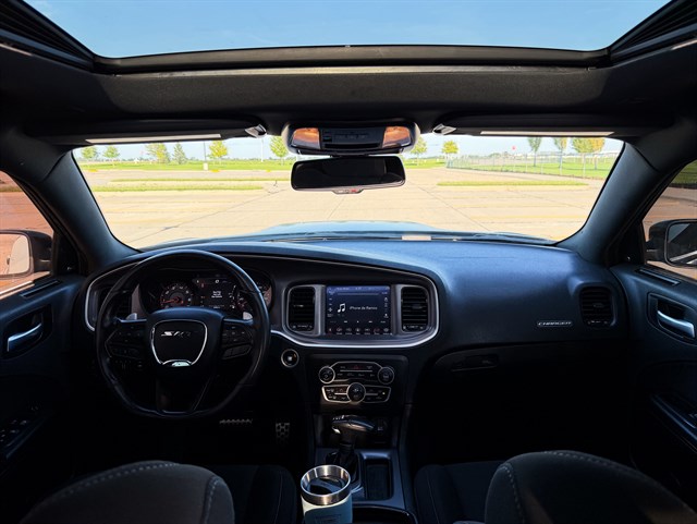 Dodge Charger photo 11