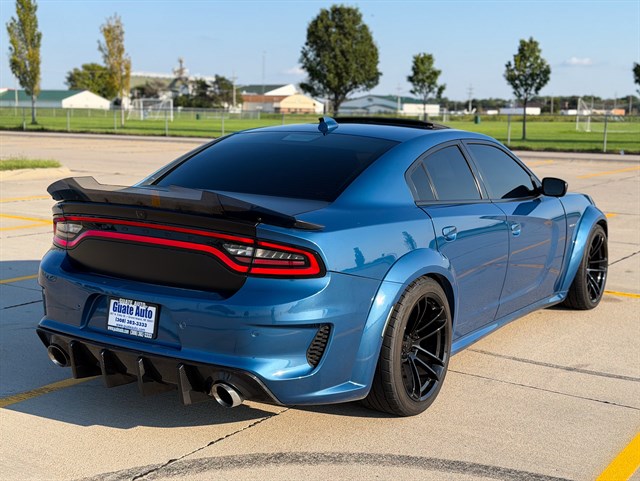 Dodge Charger photo 8