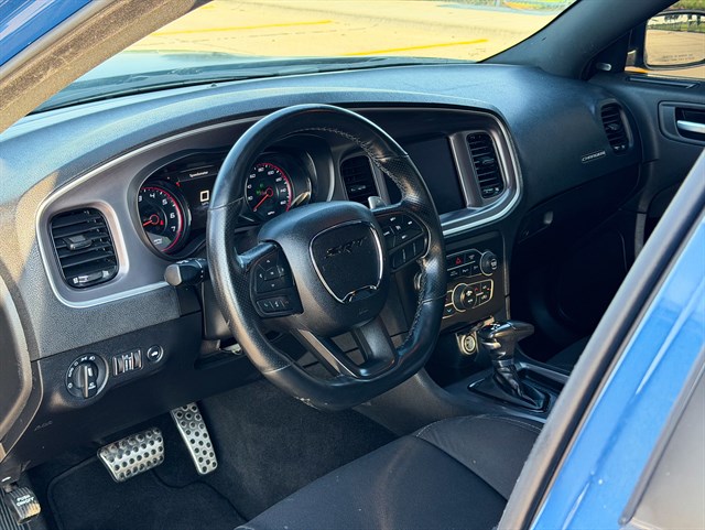 Dodge Charger photo 10