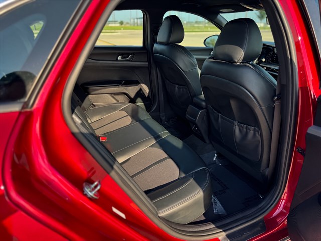 Kia K5 photo 23
