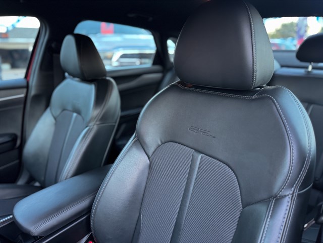 Kia K5 photo 15