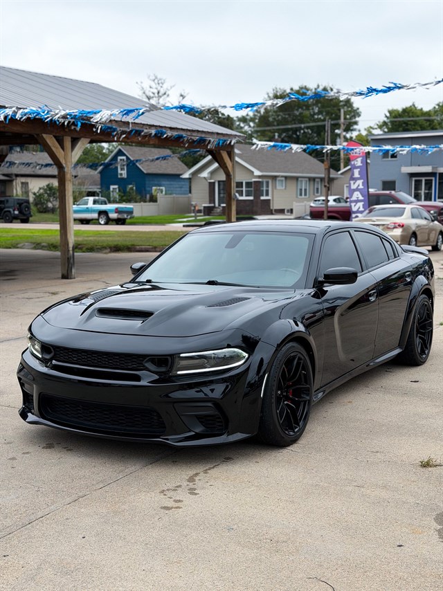 Dodge Charger photo 6