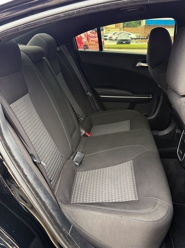 Dodge Charger photo 18