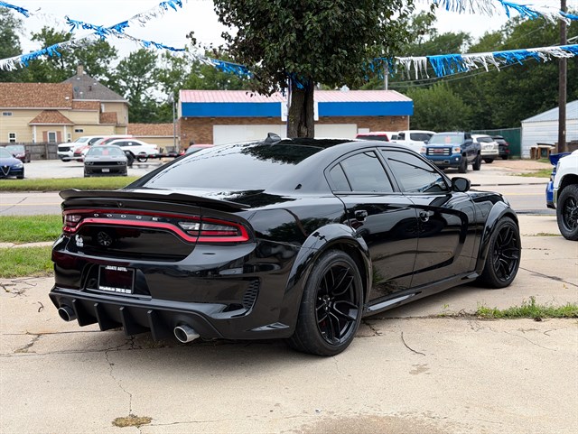 Dodge Charger photo 17