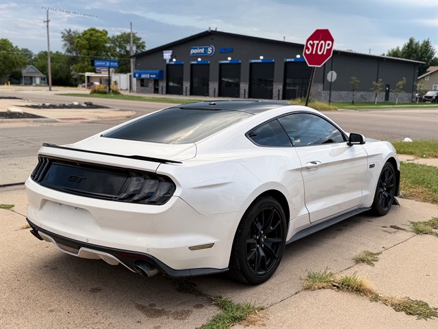 Ford Mustang photo 10