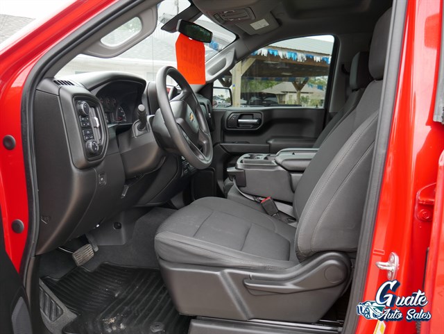 Chevrolet Silverado photo 4