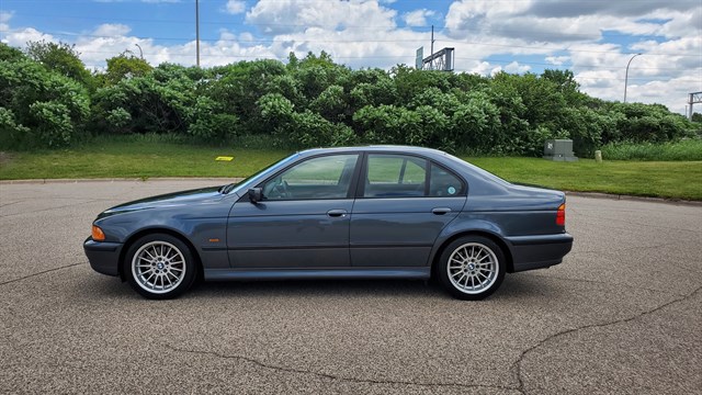 2000 BMW 5 Series 540iA