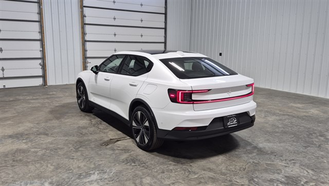 Polestar 2 photo 2