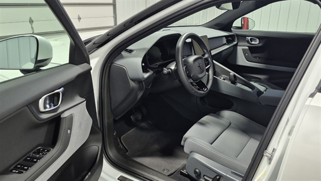 Polestar 2 photo 22
