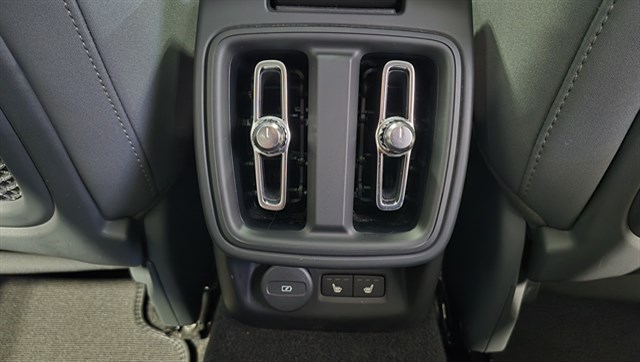 Polestar 2 photo 21