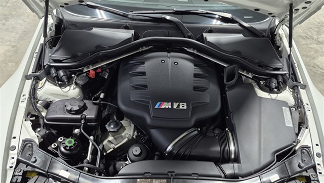 BMW M3 photo 9
