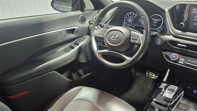 Hyundai Sonata photo 19