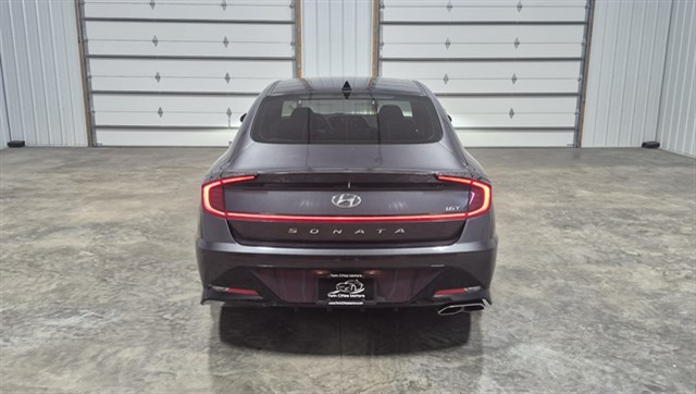 Hyundai Sonata photo 3