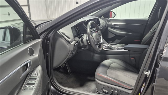 Hyundai Sonata photo 20