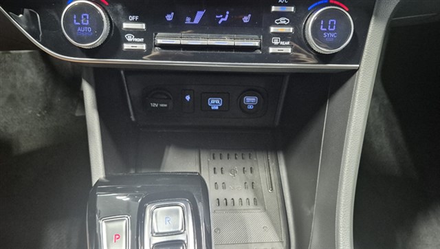 Hyundai Sonata photo 16