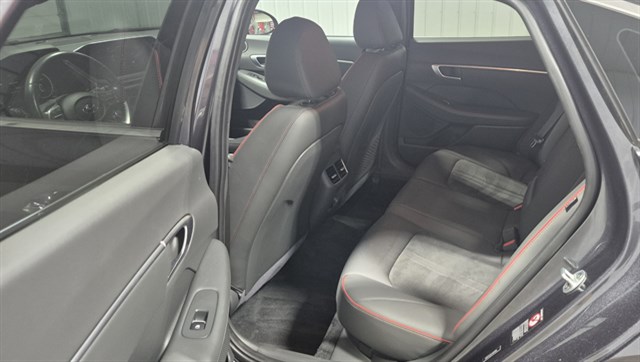 Hyundai Sonata photo 21