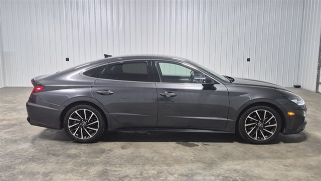 Hyundai Sonata photo 5