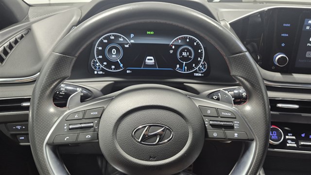 Hyundai Sonata photo 12