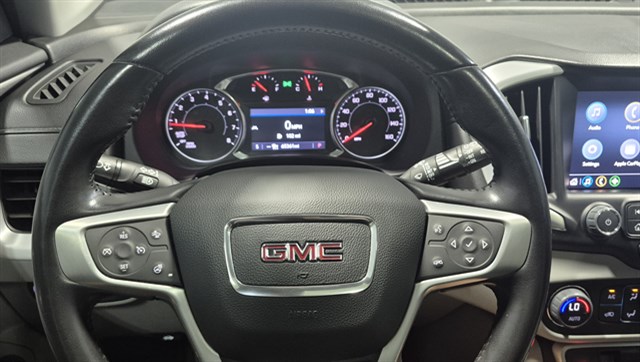GMC Terrain photo 12