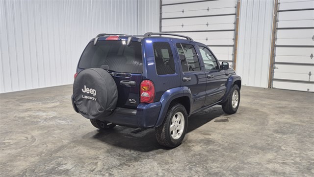 Jeep Liberty photo 4